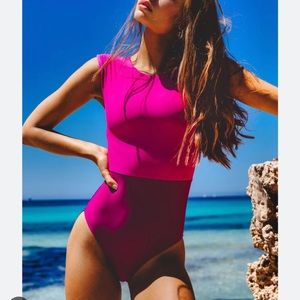 2 tone pink swimsuit/XS, NWT
